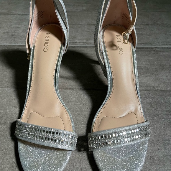 KStudio Sparkly High Heels - Picture 2 of 3